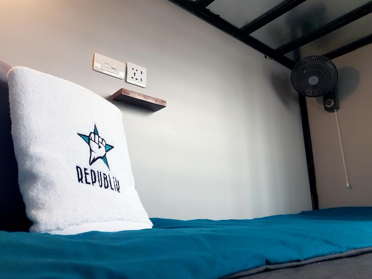 Republik Backpackers Hostel Hanoi Luaran gambar