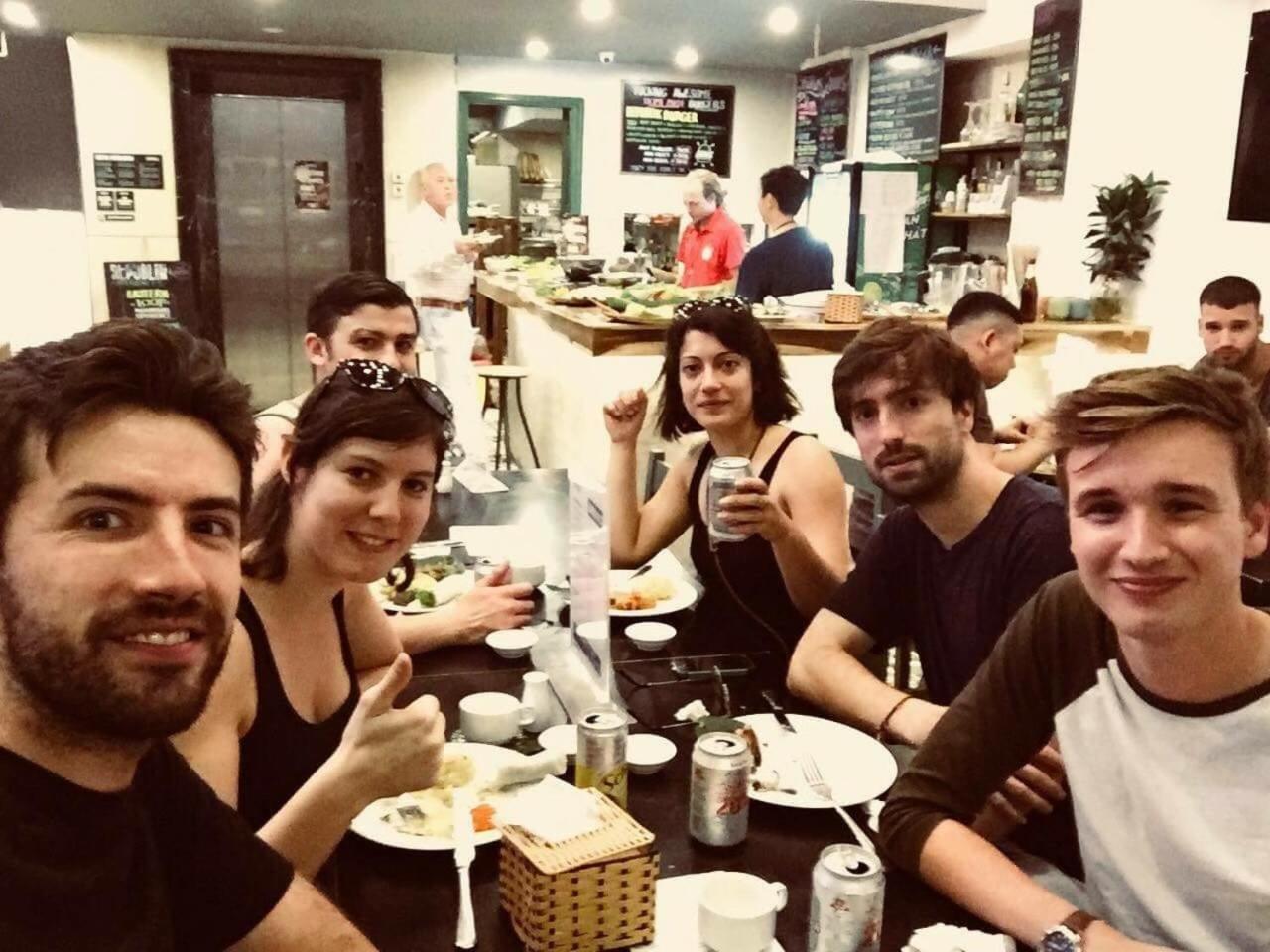 Republik Backpackers Hostel Hanoi Luaran gambar